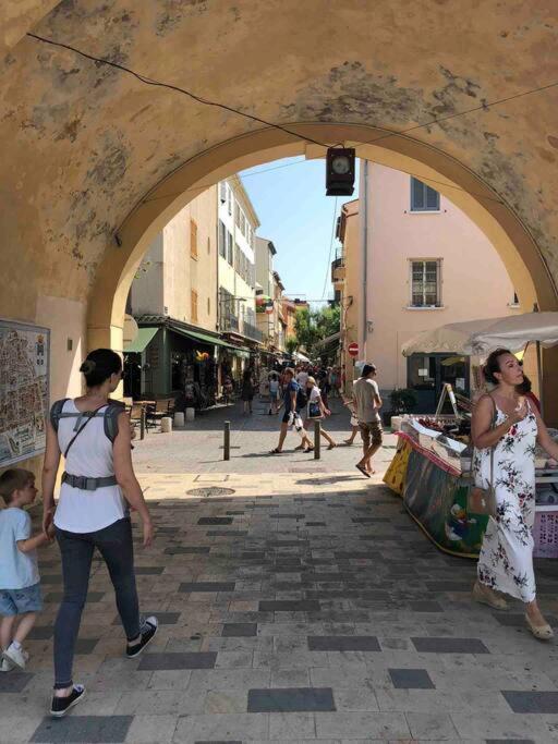 Old Antibes, One Bed App, In Front Of The Port! Lejlighed Eksteriør billede