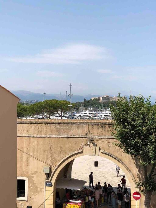 Old Antibes, One Bed App, In Front Of The Port! Lejlighed Eksteriør billede